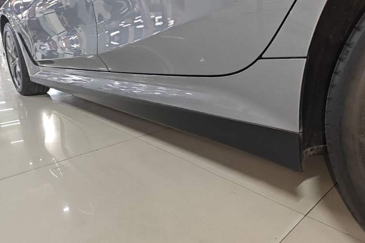 Used BMW i3 2022 eDrive 35 L Left Side Sill