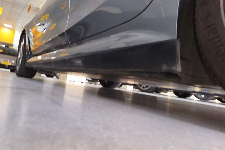 Used BMW i3 2022 eDrive 35 L Left Side Sill