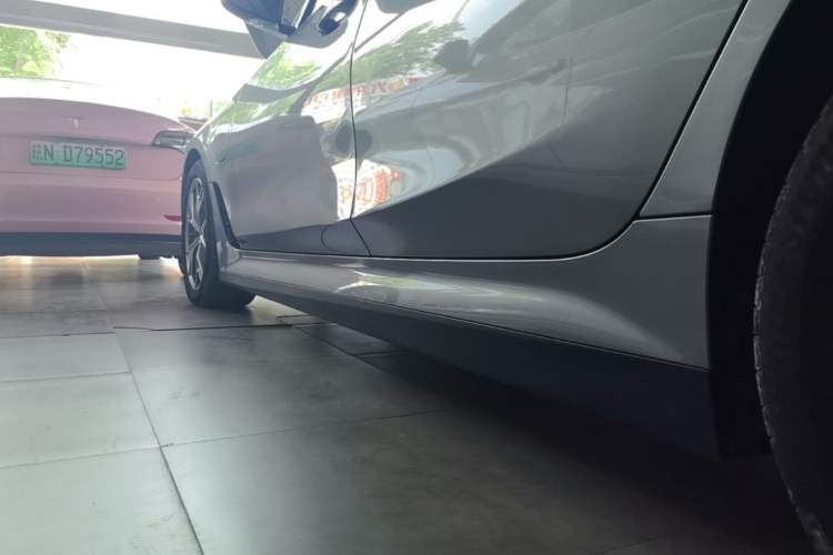 Used BMW i3 2022 eDrive 35 L Left Side Sill