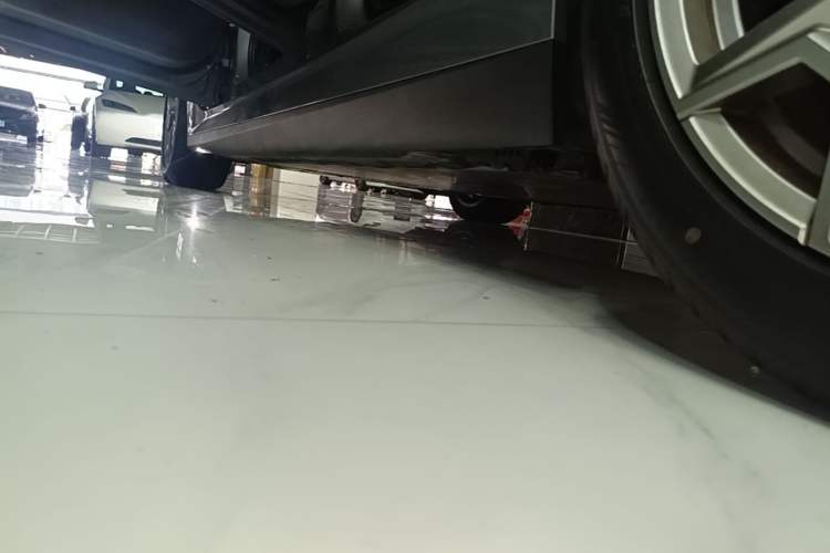 Used BMW i3 2022 eDrive 35 L Left Side Sill