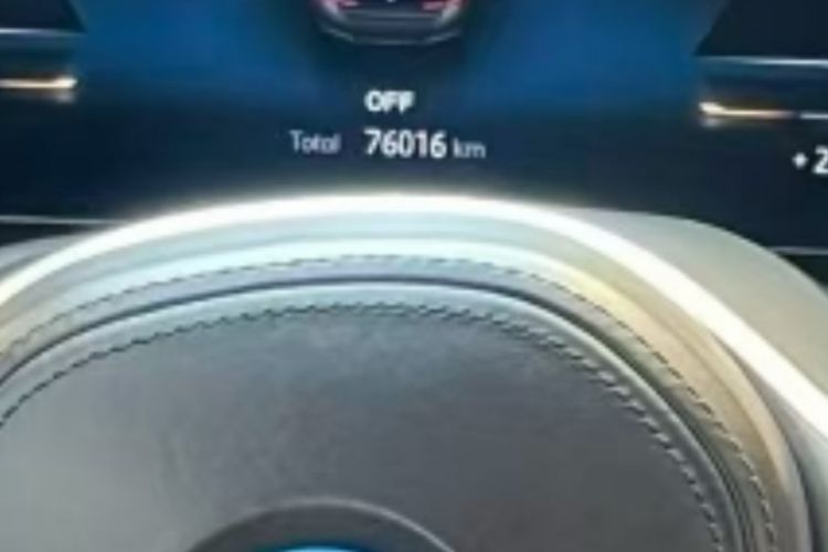Used BMW i3 2022 eDrive 35 L Odometer Close Up