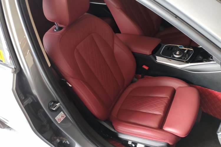 Used BMW i3 2022 eDrive 35 L Right Front Seat