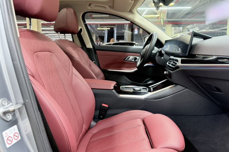 Used BMW i3 2022 eDrive 35 L Right Front Seat