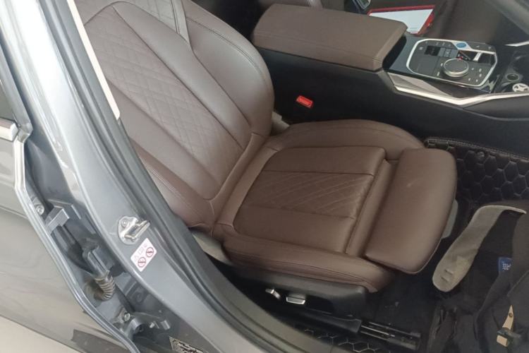 Used BMW i3 2022 eDrive 35 L Right Front Seat