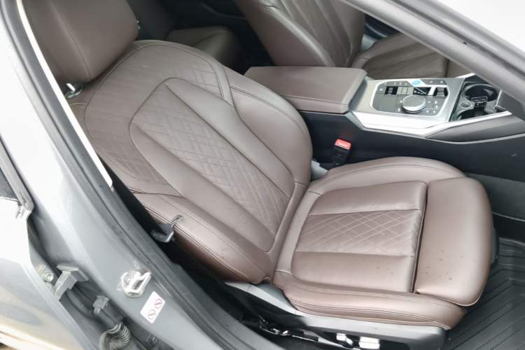 Used BMW i3 2022 eDrive 35 L Right Front Seat