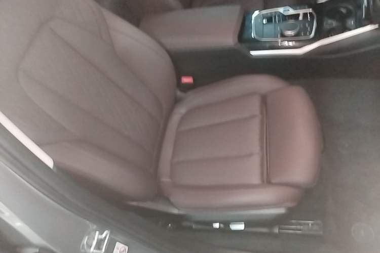 Used BMW i3 2022 eDrive 35 L Right Front Seat
