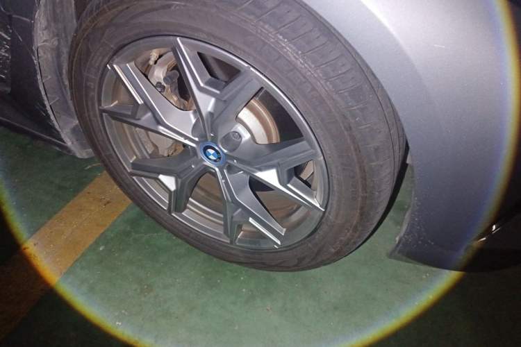 Used BMW i3 2022 eDrive 35 L Right Front Wheel Hub
