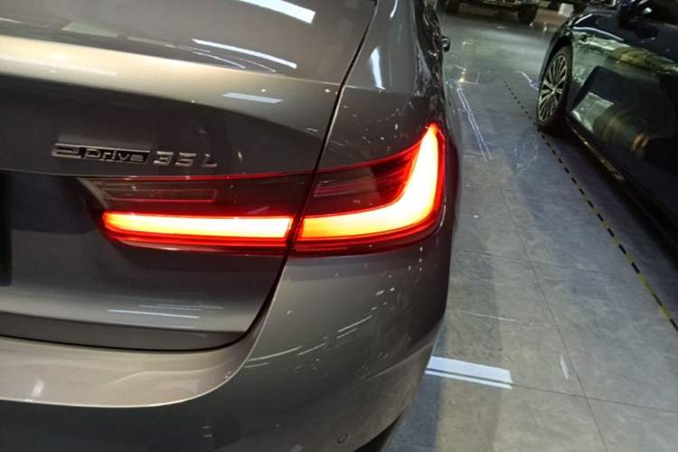 Used BMW i3 2022 eDrive 35 L Right Rear Taillight
