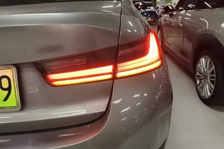 Used BMW i3 2022 eDrive 35 L Right Rear Taillight
