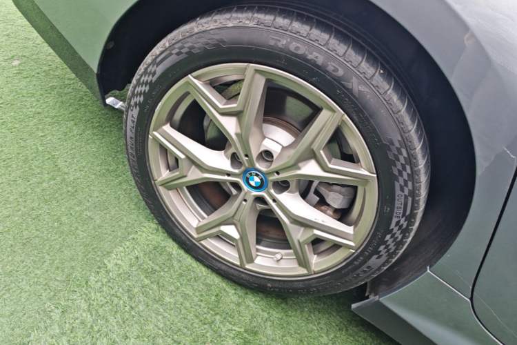 Used BMW i3 2022 eDrive 35 L Right Rear Wheel Hub