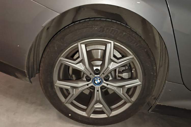Used BMW i3 2022 eDrive 35 L Right Rear Wheel Hub