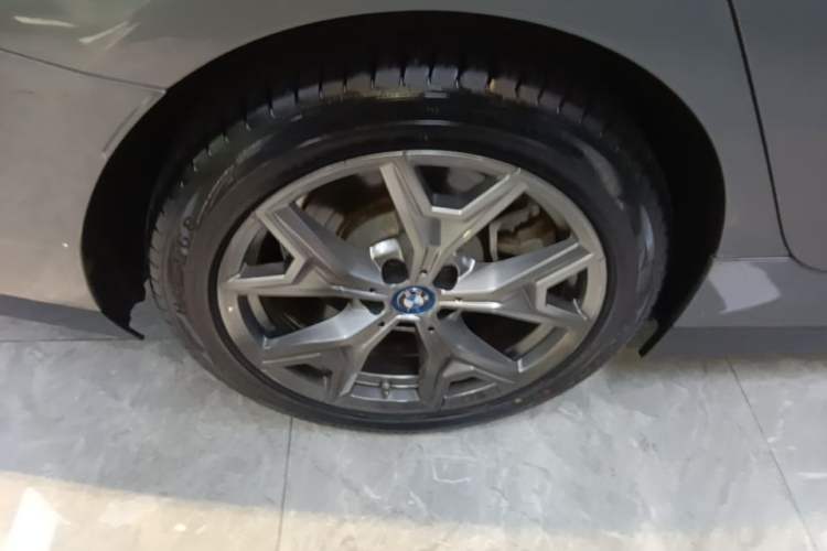 Used BMW i3 2022 eDrive 35 L Right Rear Wheel Hub