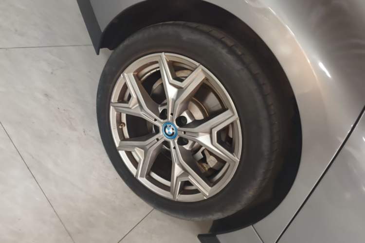 Used BMW i3 2022 eDrive 35 L Right Rear Wheel Hub