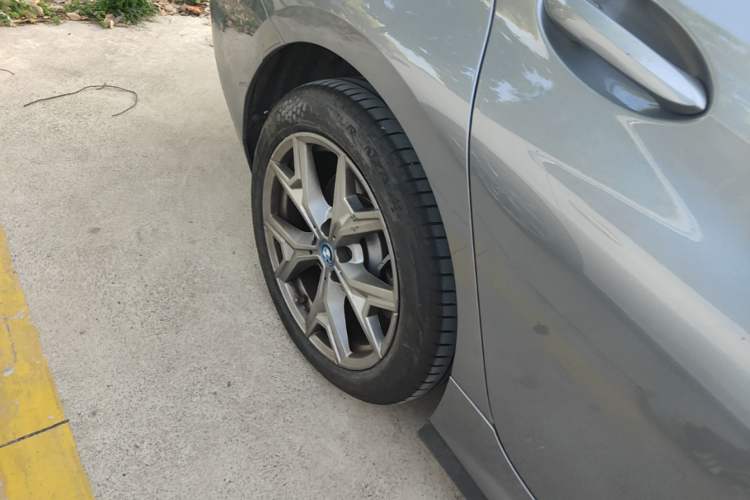 Used BMW i3 2022 eDrive 35 L Right Rear Wheel Hub