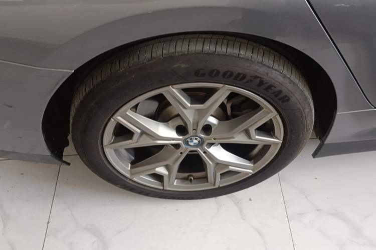 Used BMW i3 2022 eDrive 35 L Right Rear Wheel Hub