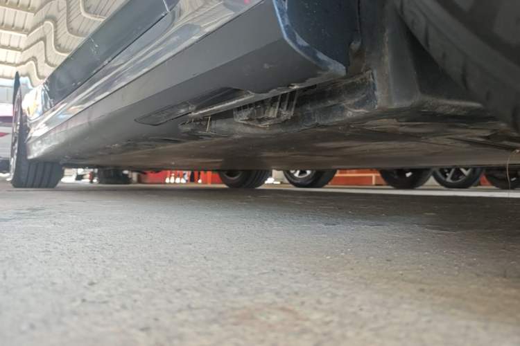 Used BMW i3 2022 eDrive 35 L Right Side Sill