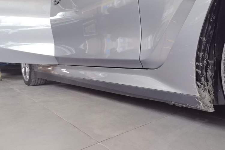 Used BMW i3 2022 eDrive 35 L Right Side Sill