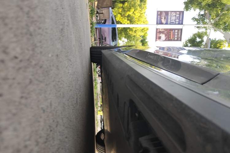 Used BMW i3 2022 eDrive 35 L Right Side Sill