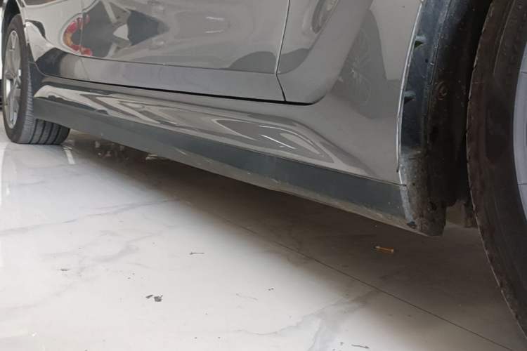 Used BMW i3 2022 eDrive 35 L Right Side Sill