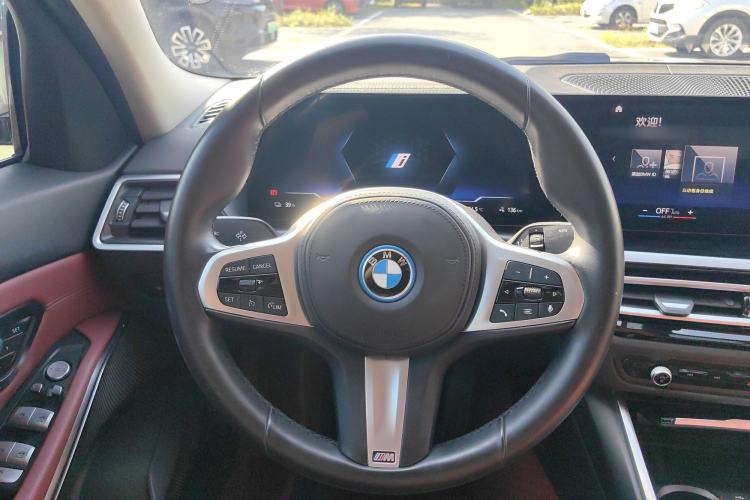 Used BMW i3 2022 eDrive 35 L Steering Wheel