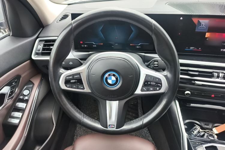 Used BMW i3 2022 eDrive 35 L Steering Wheel