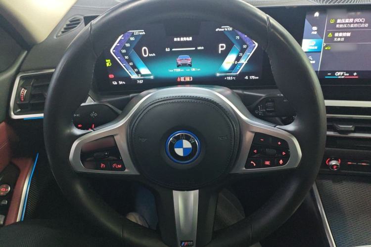 Used BMW i3 2022 eDrive 35 L Steering Wheel