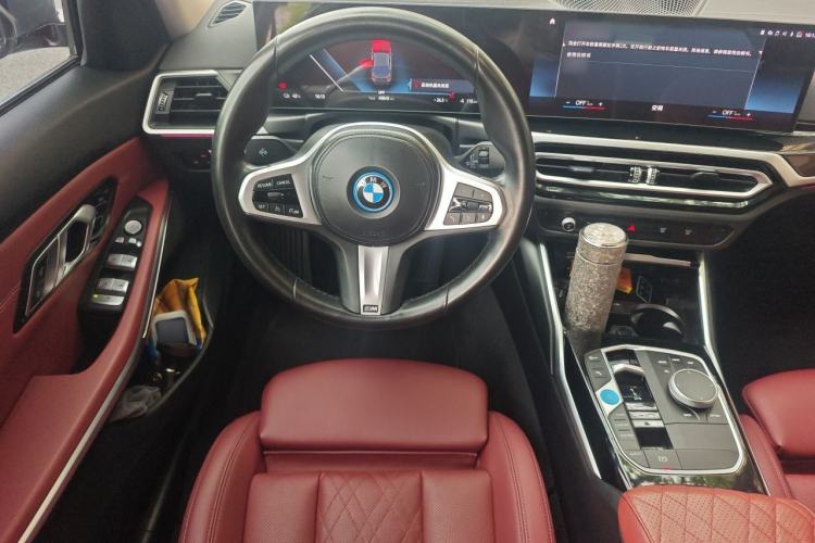 Used BMW i3 2022 eDrive 35 L Steering Wheel
