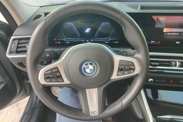 Used BMW i3 2022 eDrive 35 L Steering Wheel