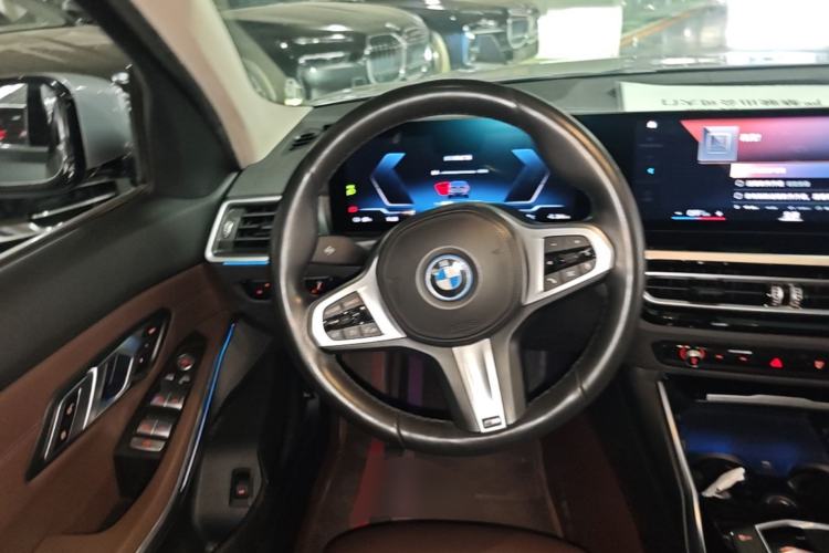 Used BMW i3 2022 eDrive 35 L Steering Wheel