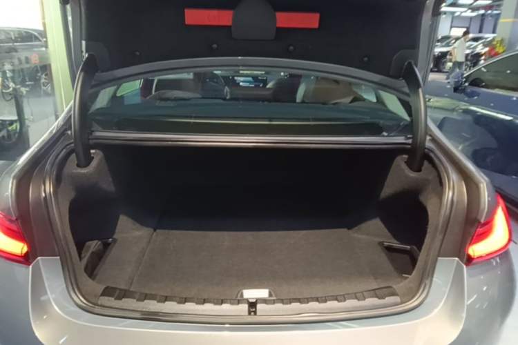 Used BMW i3 2022 eDrive 35 L Trunk