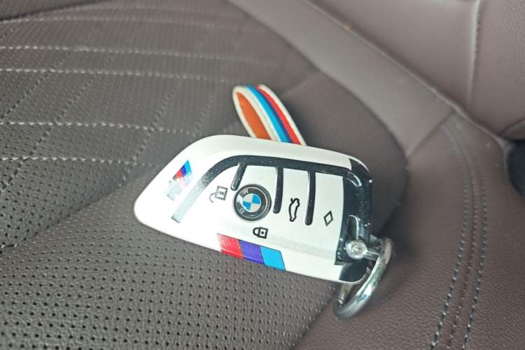 Used BMW i3 2022 eDrive 35 L Vehicle Key