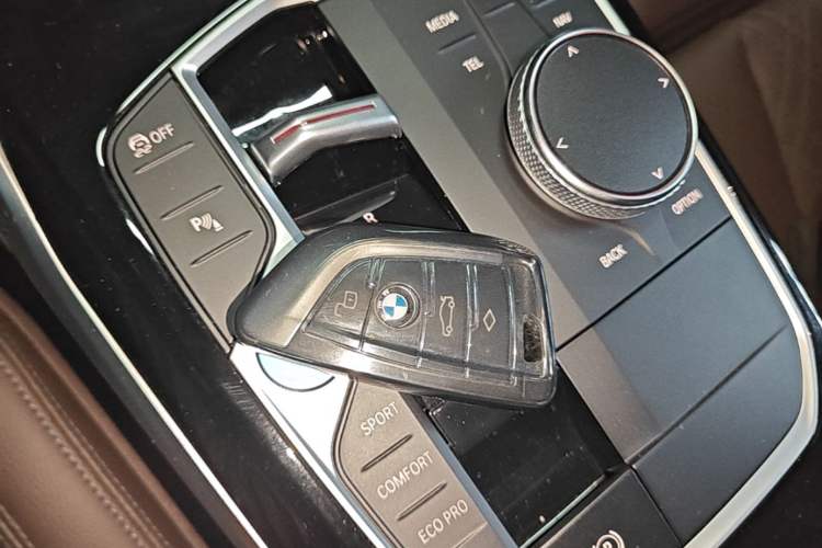 Used BMW i3 2022 eDrive 35 L Vehicle Key