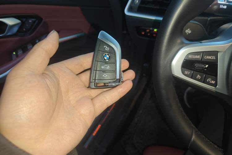 Used BMW i3 2022 eDrive 35 L Vehicle Key