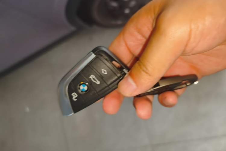 Used BMW i3 2022 eDrive 35 L Vehicle Key
