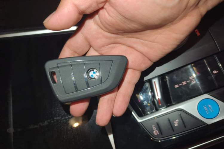 Used BMW i3 2022 eDrive 35 L Vehicle Key