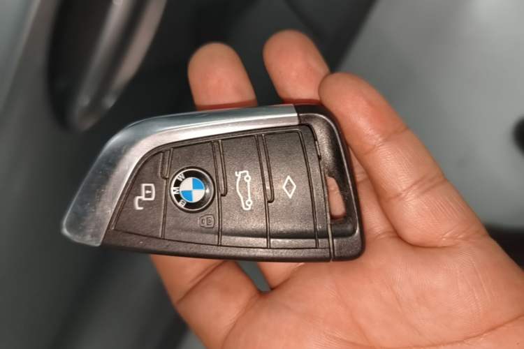 Used BMW i3 2022 eDrive 35 L Vehicle Key