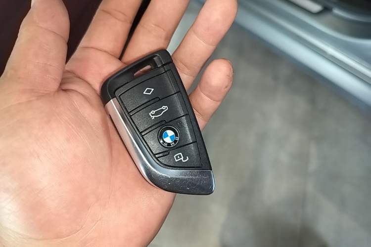 Used BMW i3 2022 eDrive 35 L Vehicle Key