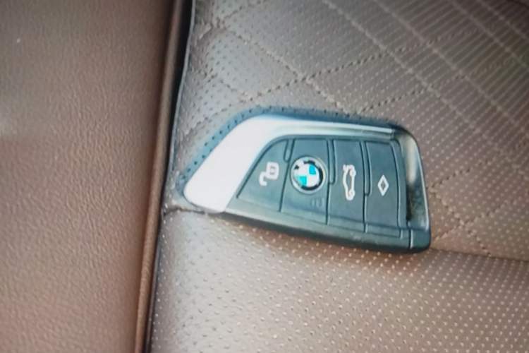 Used BMW i3 2022 eDrive 35 L Vehicle Key