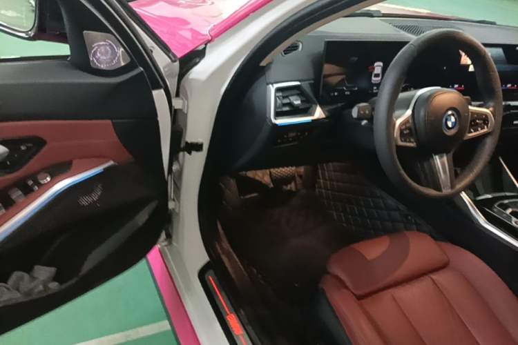 Used BMW i3 2022 eDrive 35 L Driver Seat