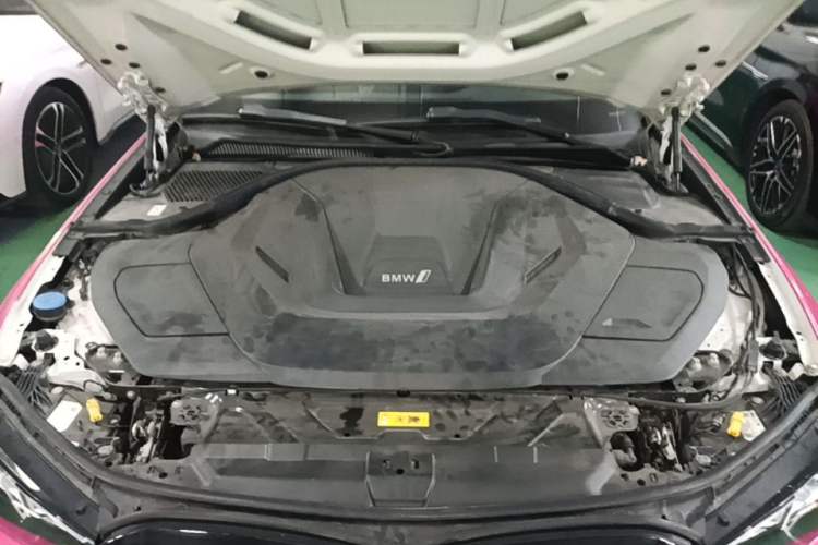 Used BMW i3 2022 eDrive 35 L Engine Bay