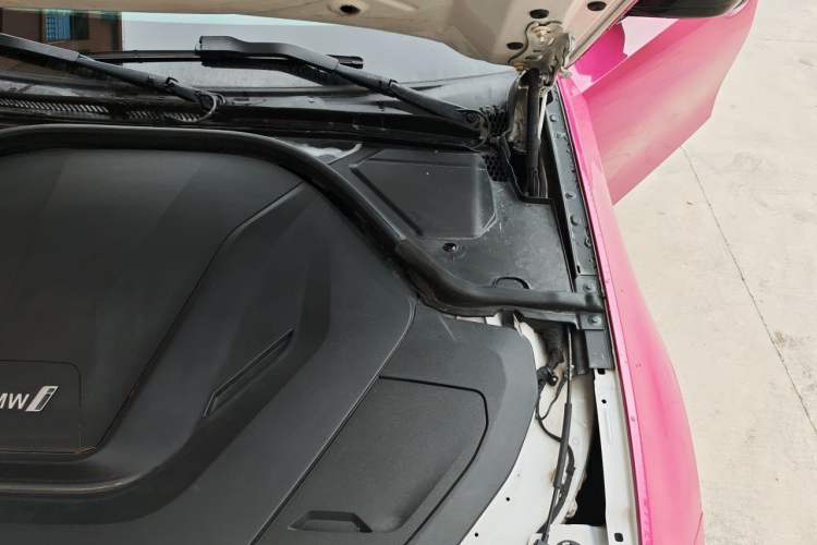 Used BMW i3 2022 eDrive 35 L Engine Bay Left