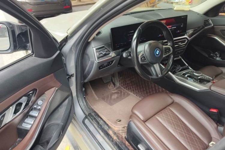 Used BMW i3 2022 eDrive 35 L Driver Seat