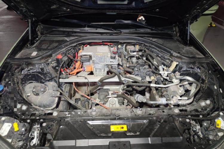 Used BMW i3 2022 eDrive 35 L Engine Bay