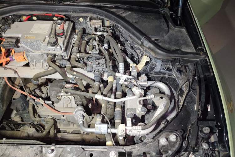 Used BMW i3 2022 eDrive 35 L Engine Bay Left