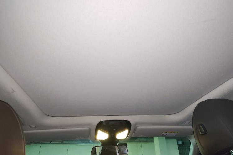 Used BMW i3 2022 eDrive 35 L Headliner