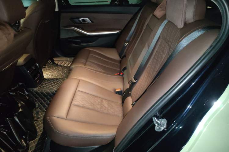 Used BMW i3 2022 eDrive 35 L Left Rear Seat