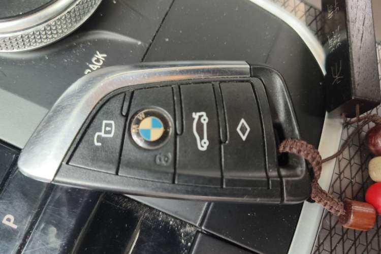 Used BMW i3 2022 eDrive 35 L Vehicle Key