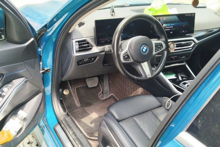 Used BMW i3 2022 eDrive 35 L Driver Seat