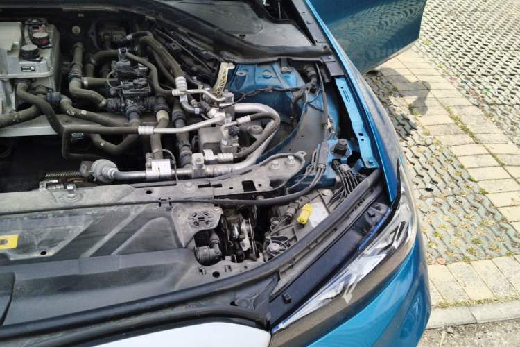 Used BMW i3 2022 eDrive 35 L Engine Bay Left