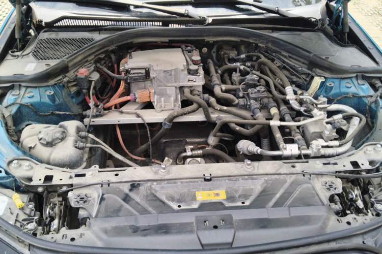 Used BMW i3 2022 eDrive 35 L Engine Bay